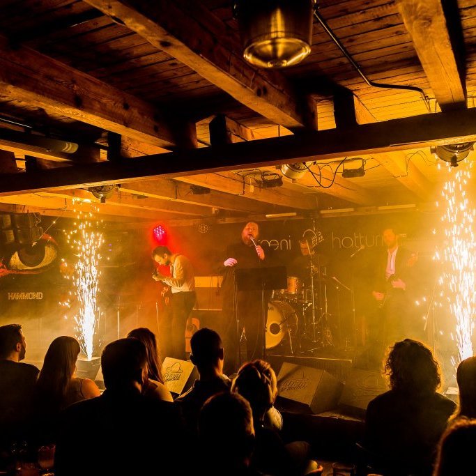 graeni-hatturinn-1-fra-h-t