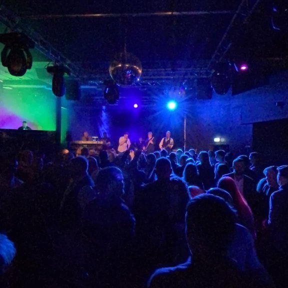 original-7616e2f2-d88b-439b-94b7-c26e339751ea