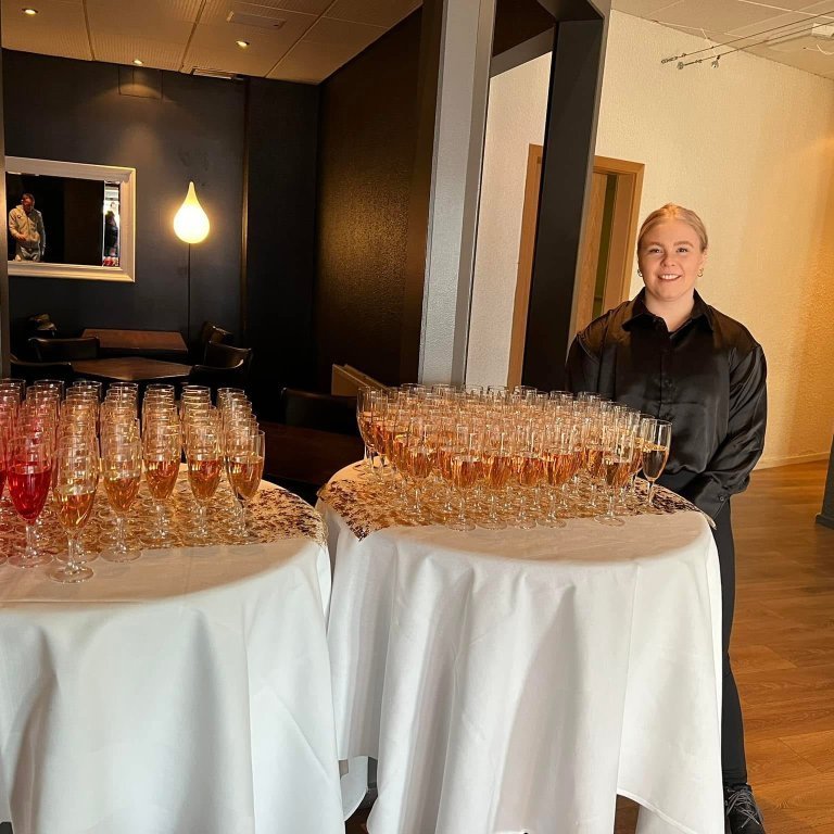 original-ceb994f5-7789-4ad5-ae25-90f4f9dfdbd0