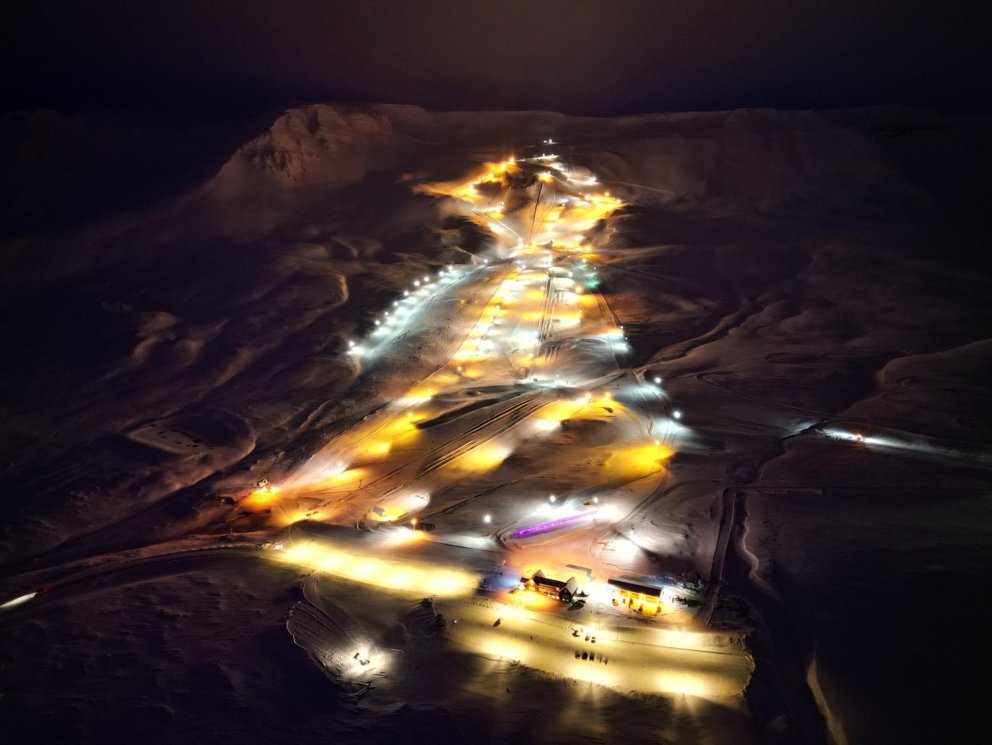 Photo: Magnús Magnússon // www.hlidarfall.is