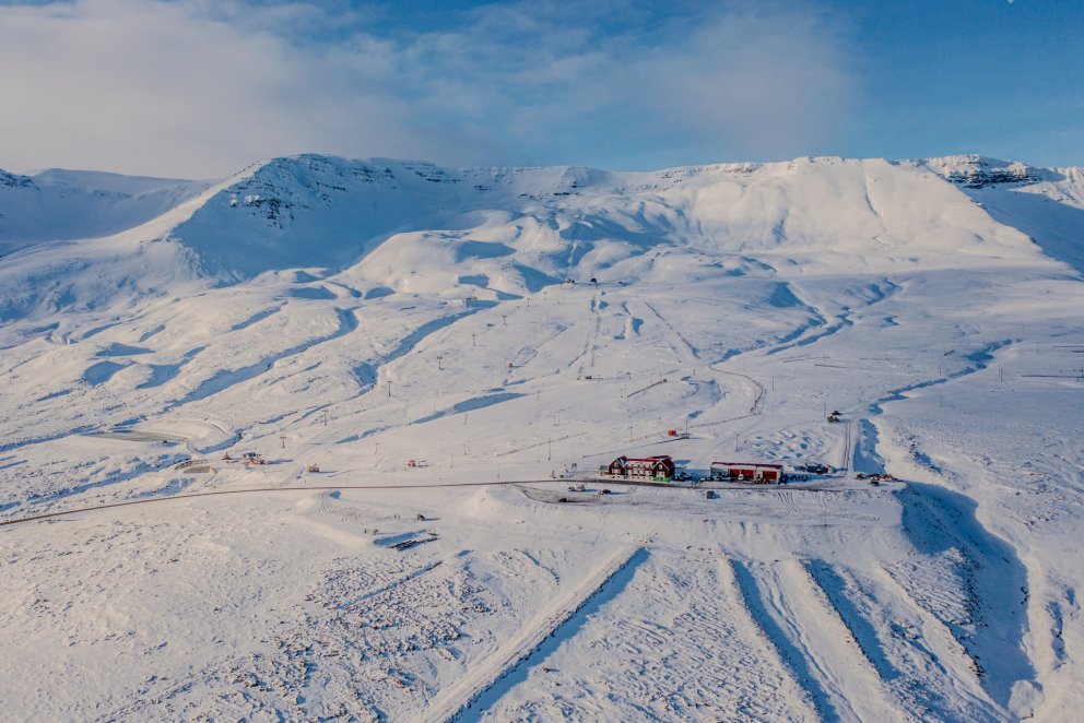 Photo: Mt. Hlíðarfjall ski area